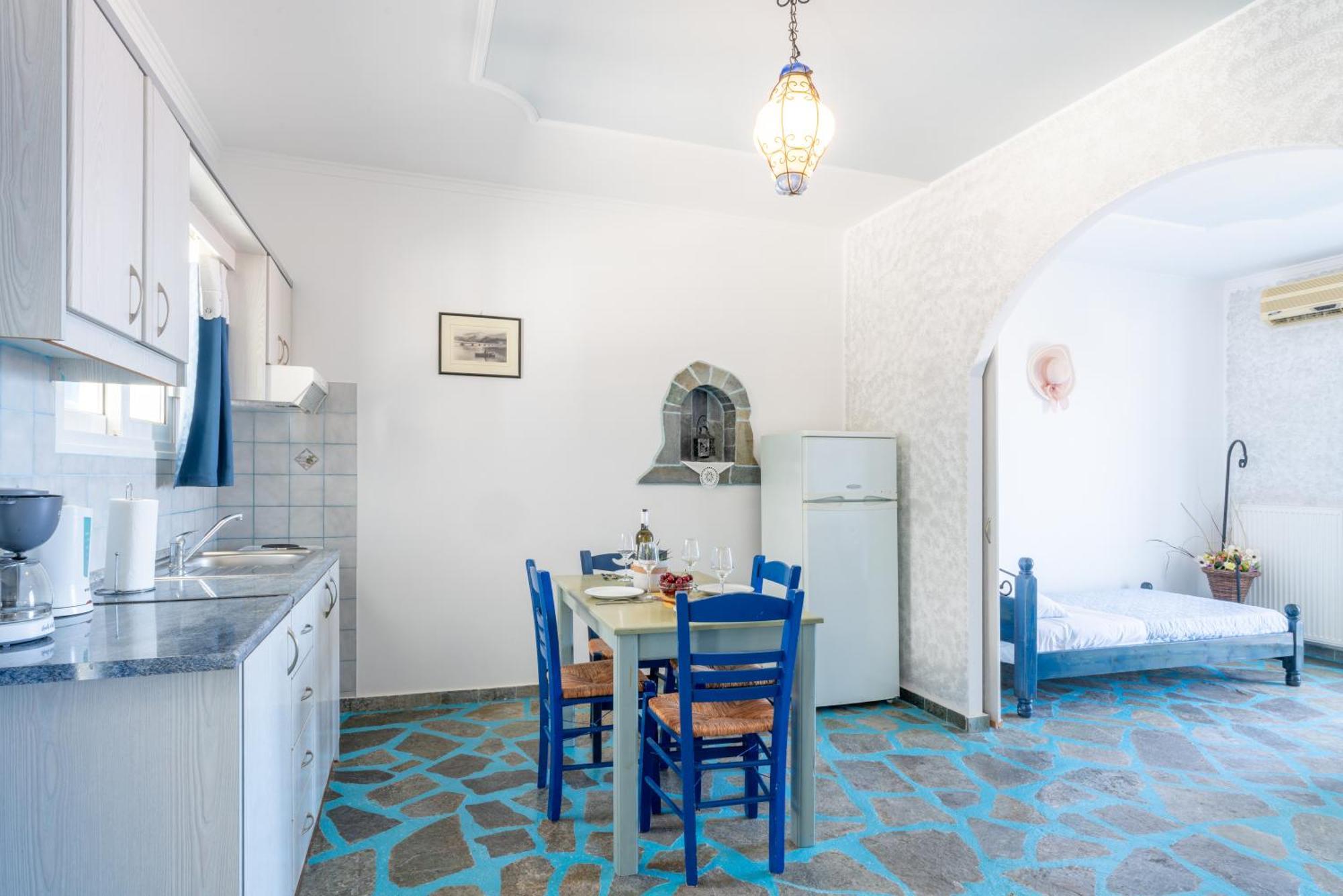 Sirines Aparthotel Vlachata Bagian luar foto