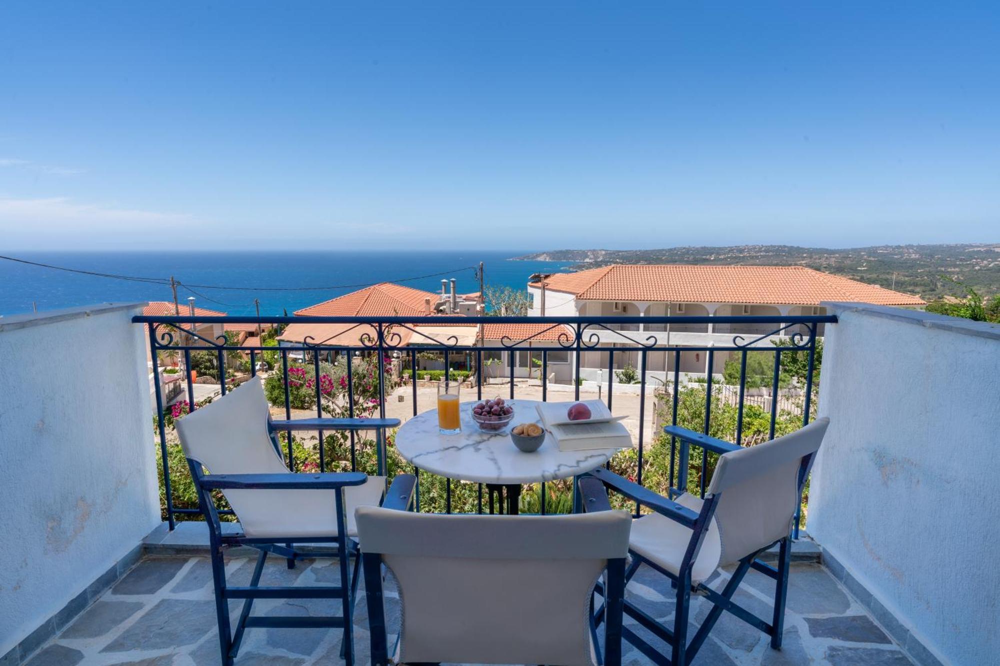 Sirines Aparthotel Vlachata Bagian luar foto