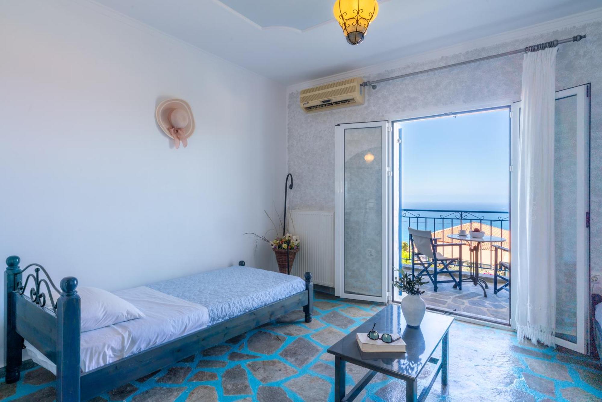 Sirines Aparthotel Vlachata Bagian luar foto