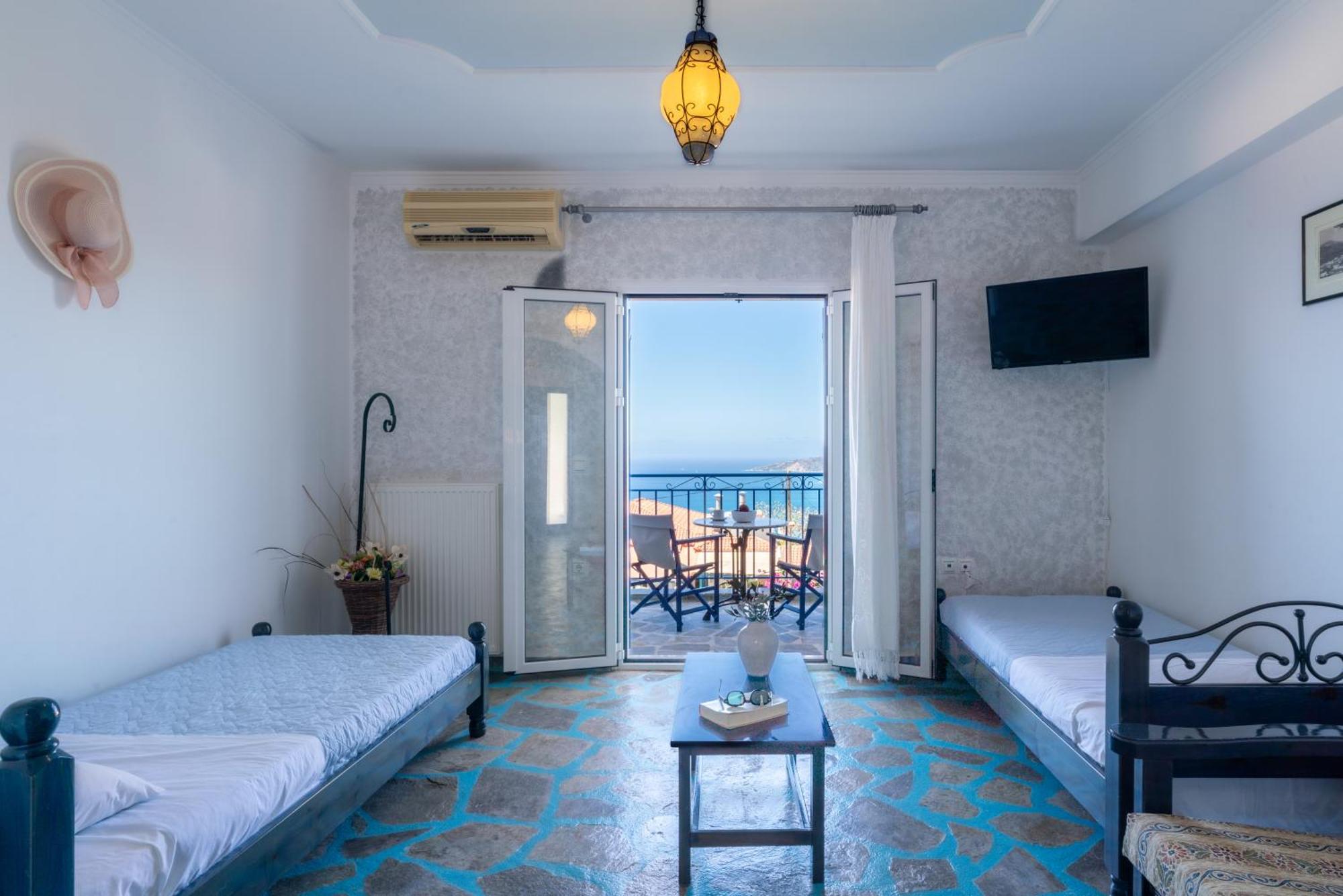 Sirines Aparthotel Vlachata Bagian luar foto
